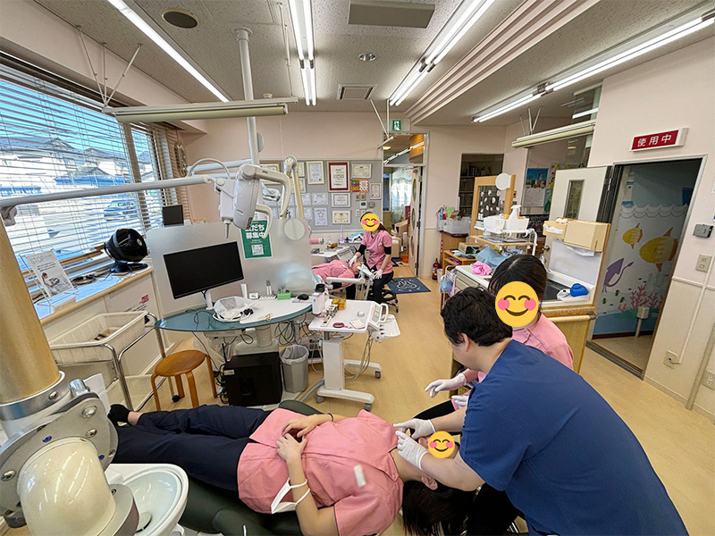 青森県三沢市の歯医者よしだ歯科医院インビザライン治療(マウスピース型の矯正装置)歯周病・オーラルケア・虫歯治療・矯正歯科・小児歯科のブログ。先日よしだ歯科医院では「咬筋マッサージ」という研修を、東京から歯科衛生士　鈴木由佳先生をお招きして行いました。