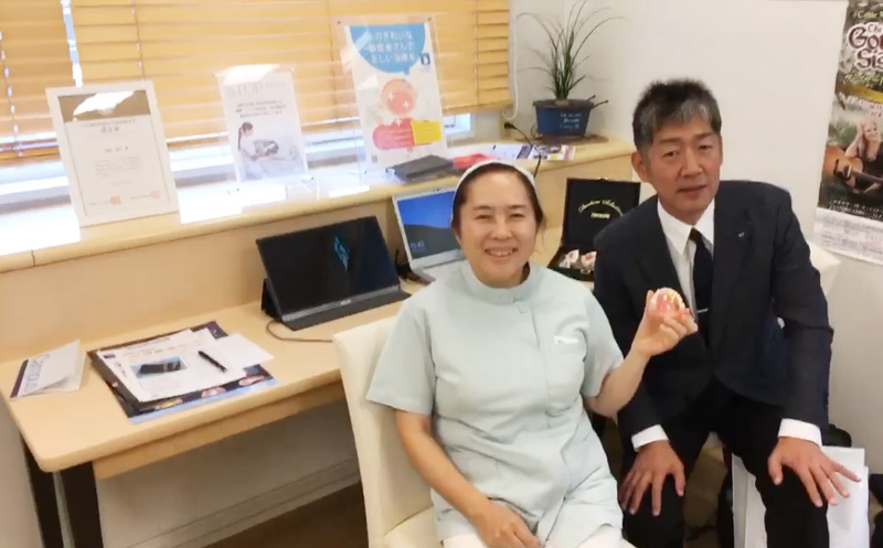和田精密歯研株式会社様にお越し頂き、【患者さんに満足していただける義歯(入れ歯)】というタイトルで、歯科技工士と２人でレクチャーを受けました。